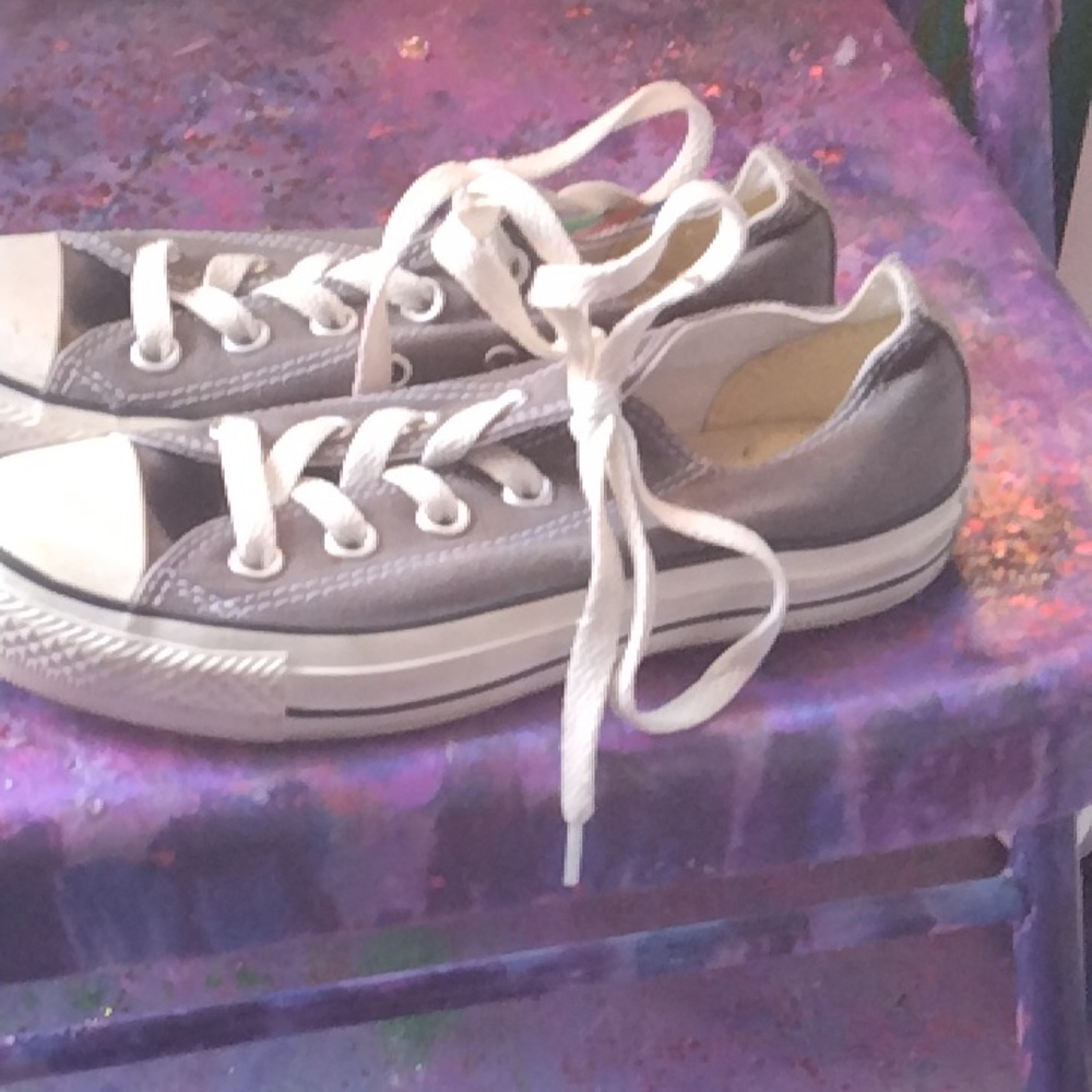 Converse - Picture 3 of 4